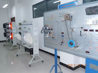 汽車實(shí)訓(xùn)中心